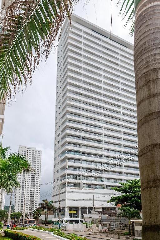 Apartamento Amplio Y Lujoso - Vista Al Mar Y Cerca Al Centro Piso Alto