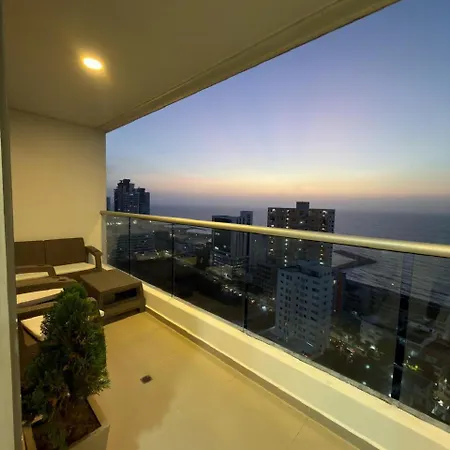 Amplio Y Lujoso - Vista Al Mar Y Cerca Al Centro Piso Alto Apartamento *