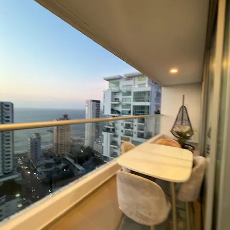 Amplio Y Lujoso - Vista Al Mar Y Cerca Al Centro Piso Alto *